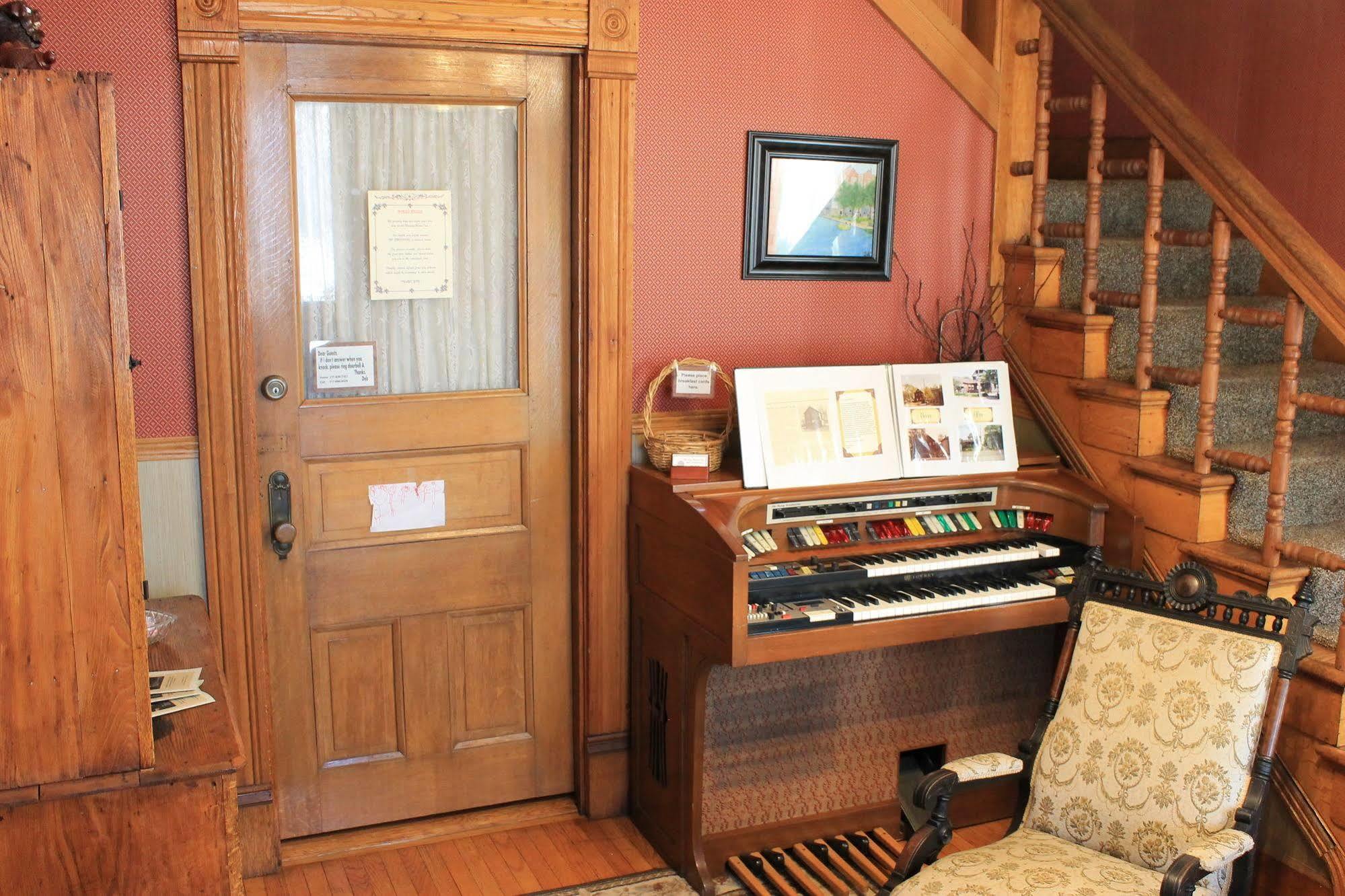 Bed & Breakfast The Harney House Indianapolis